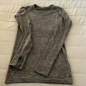Lululemon gray Swiftly Tech long sleeve shirt